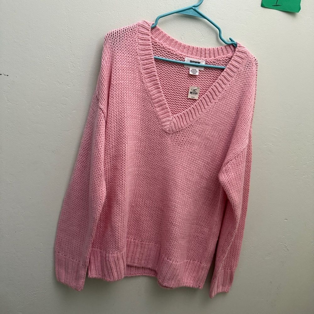 4/$25 VS PINK varsity medium m sweater v neck pullover knit soft nwt y2k